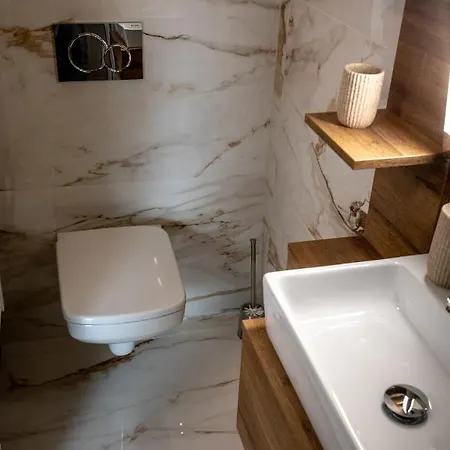 Pihe Apartment *