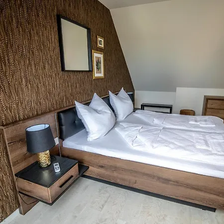 Pihe Apartment