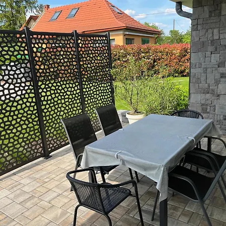 Pihe Apartment